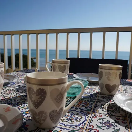 Apartment Cozy Flat With A Breathtaking Sea View